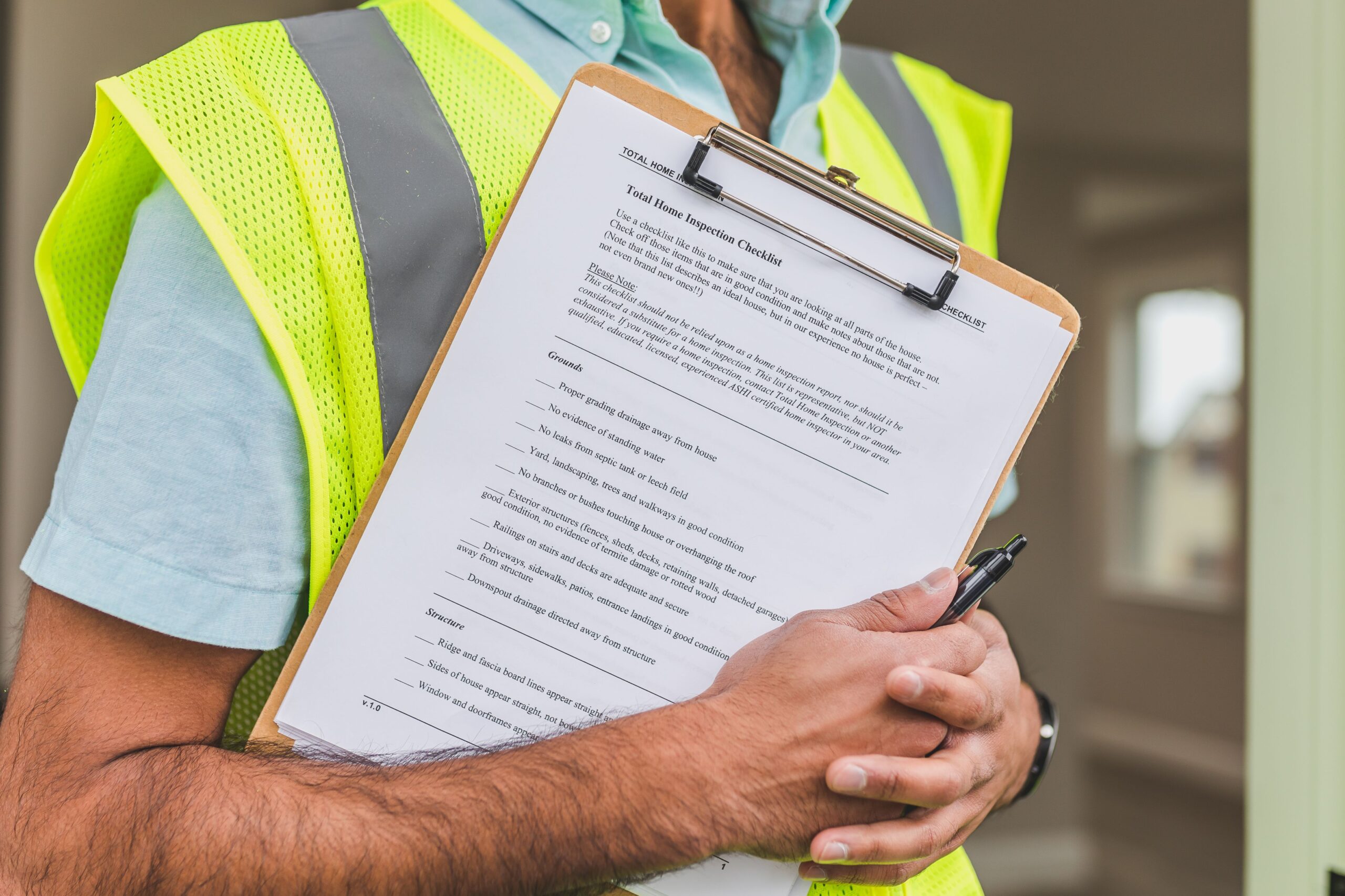 Home inspection checklist for seasonal maintenance